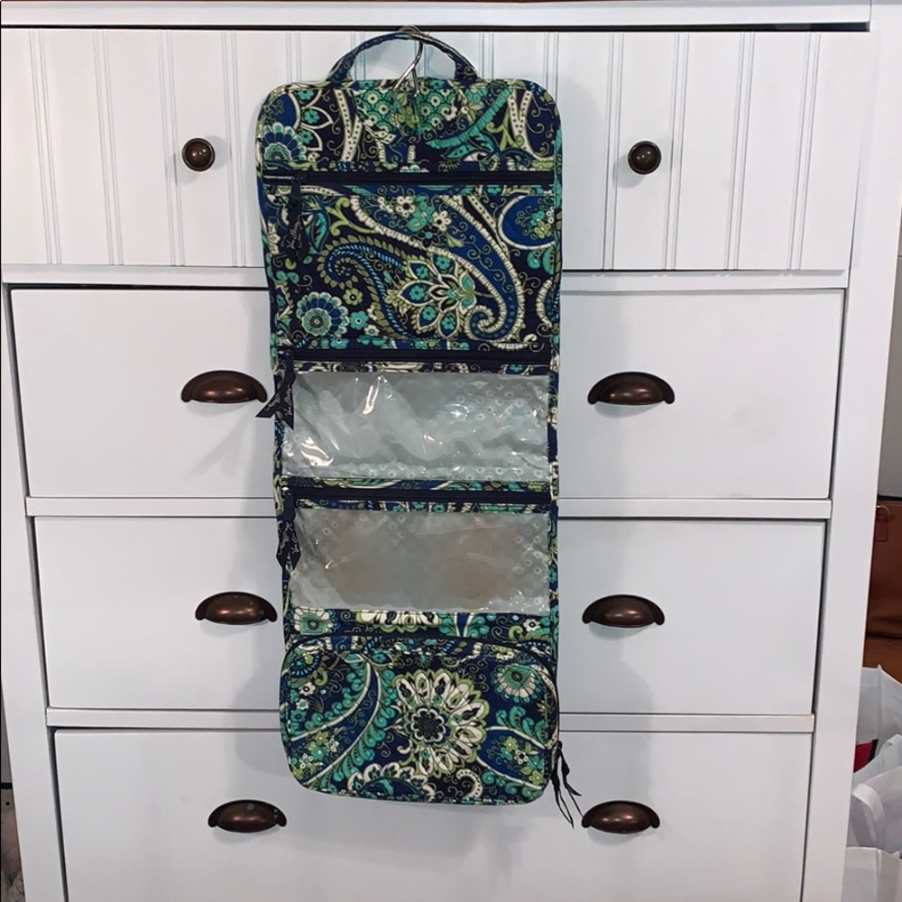 Hanging travel Vera Bradley organizer